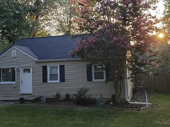 1751 Anderson Rd #A, Falls Church, VA 22043