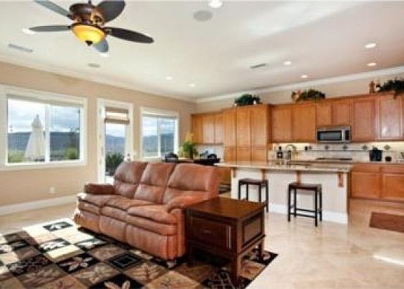 5th image of 41392 Mackenzie Ct