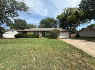 3845 W Glenwood St, Springfield, MO 65807