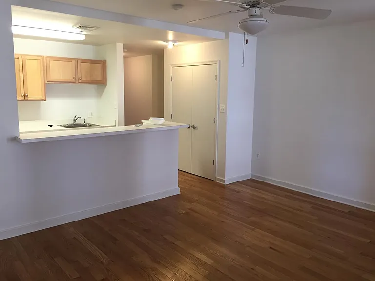 237 N 2nd St #2G — Photo 1