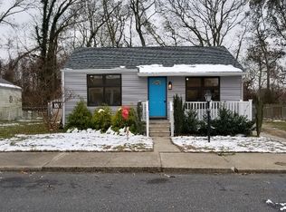 5 Locust Dr, Northfield, NJ 08225