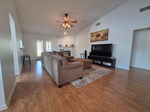 4th image of 8513 Rockridge Dr