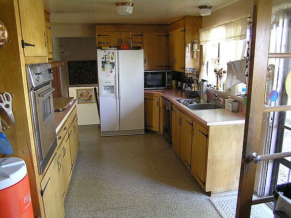 5th image of 125 Mateo Cir N