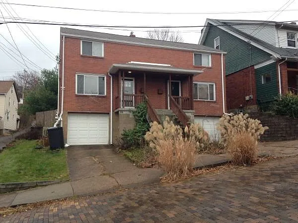 7718-7720 Francis St photo 1