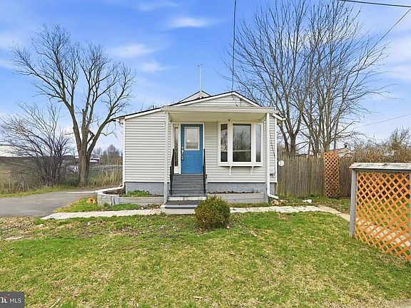 3rd image of 2502 Williams Ave