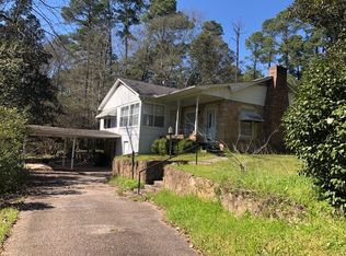 318 S Standish St, Henderson, TX 75654