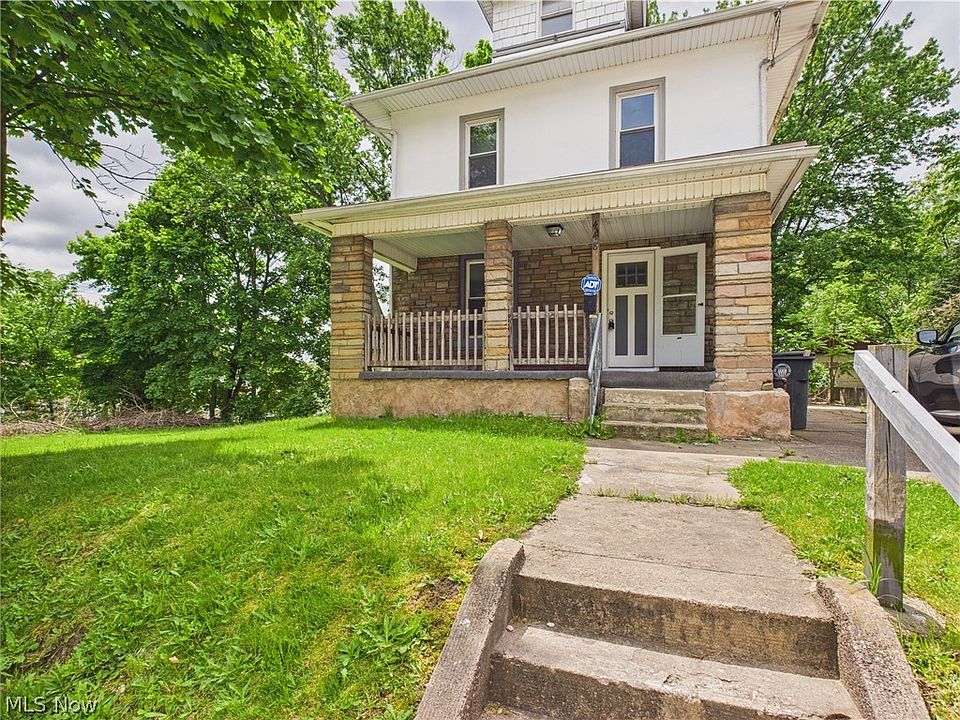 1st image of 448 E Voris St