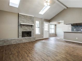 7512 Cedarhill Rd, Watauga, TX 76148