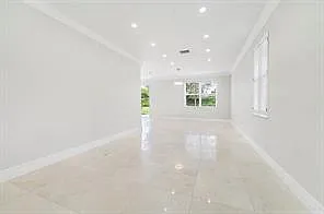 7803 NW 70th Ave — Photo 9