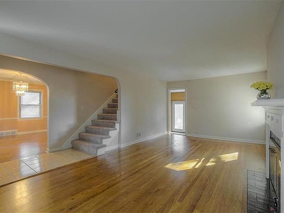 5th image of 7335 Campbell St