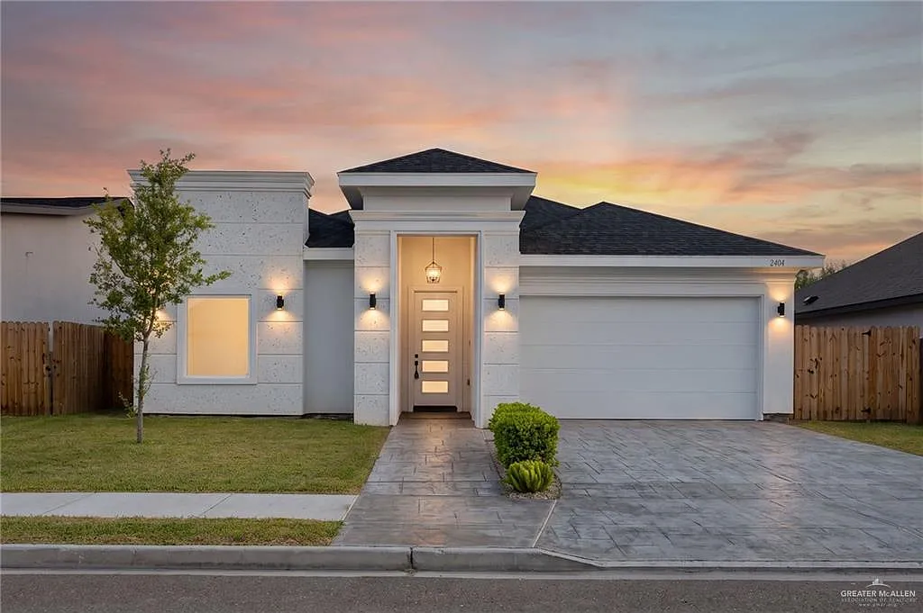 3 bed, 2.5 bath, 1701 sqft, $2,500 — Photo 1
