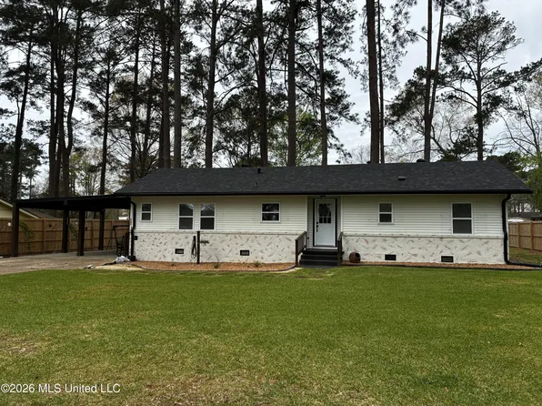 1203 Field Lark Ln NE, Brookhaven, MS 39601