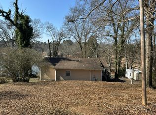 145 Maine Dr, Cropwell, AL 35054