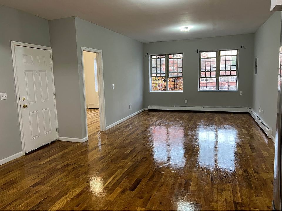 Living Room, Entrance, & Bdrm 1