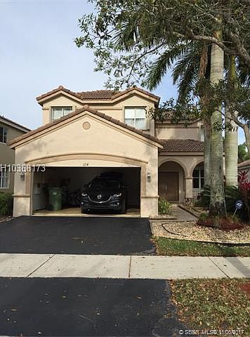 1st image of 1724 Aspen Ln #0