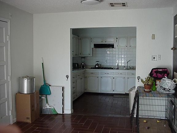 3rd image of 2311 Escarpa Dr N