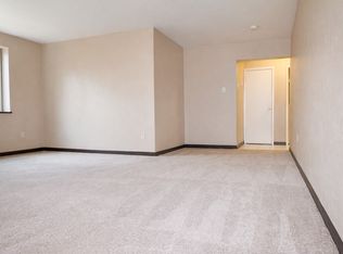 60 Markham Dr, Pittsburgh, PA 15228