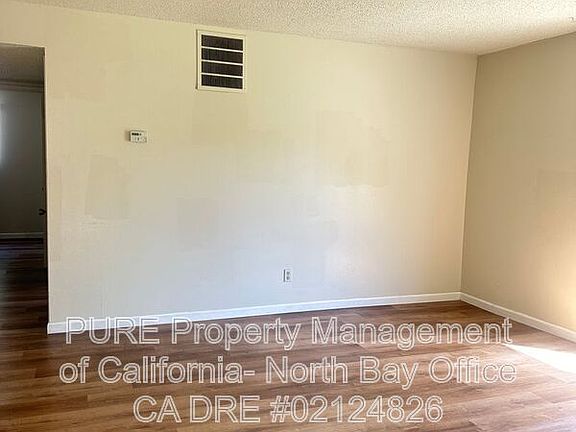 2nd image of 308 Cooper Ln Unit 9