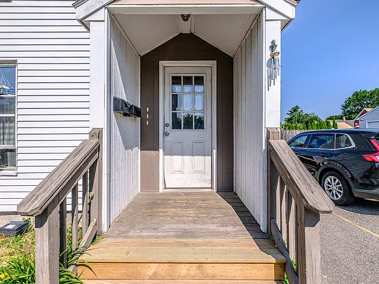 533 Washington Ave #2 — Photo 3