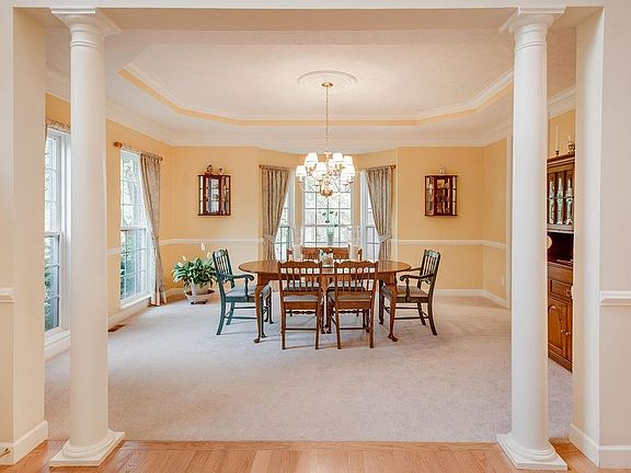 3rd image of 7168 Airy View Dr