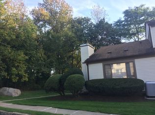 316 Stonegate Ln, Stanhope, NJ 07874