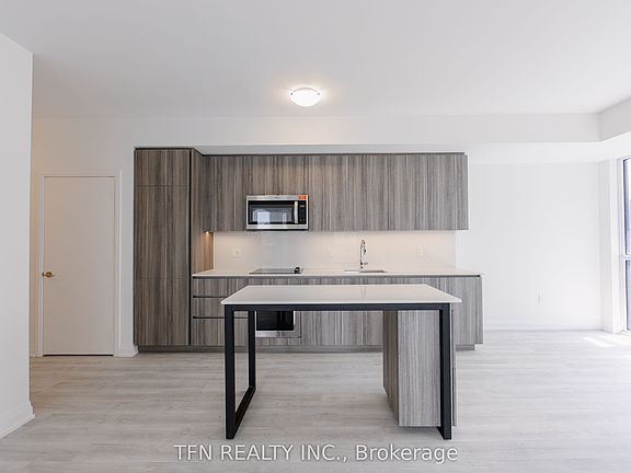 4th image of 15 Richardson St #1318