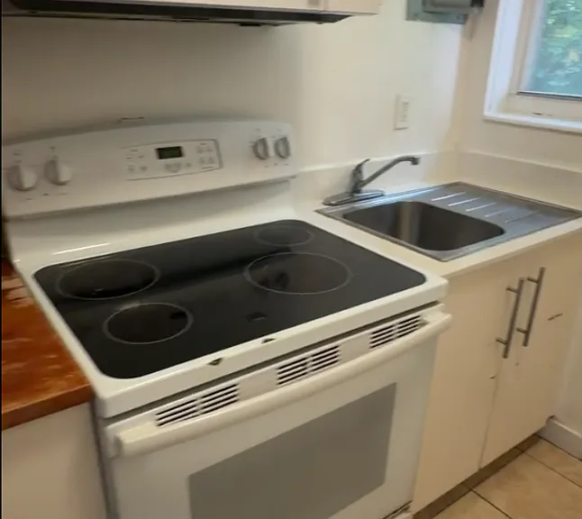 640 SW 5th St #644 — Photo 3
