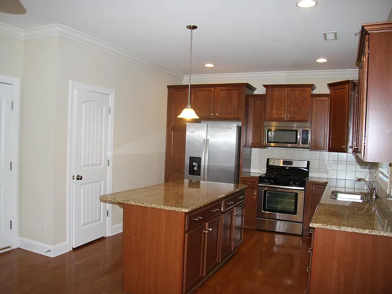 4116 Collamer Dr — Photo 11