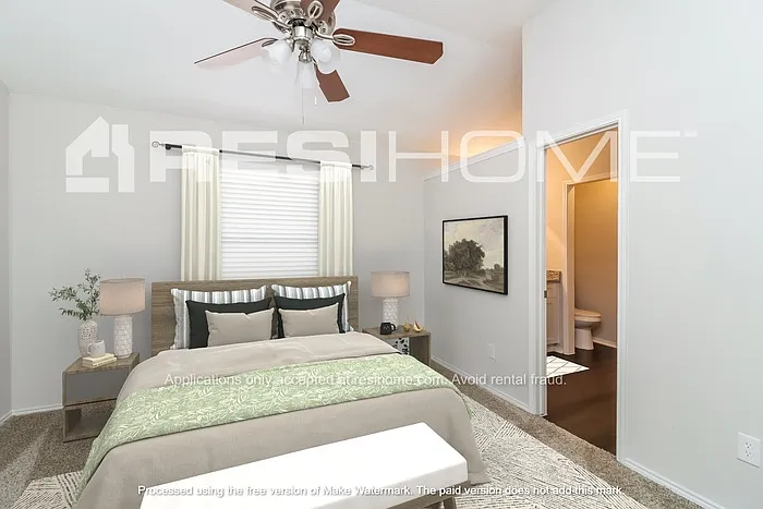 4404 Lakeview Dr — Photo 6