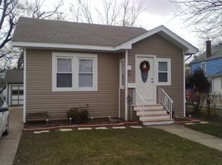 707 5th Ave, Aurora, IL 60505