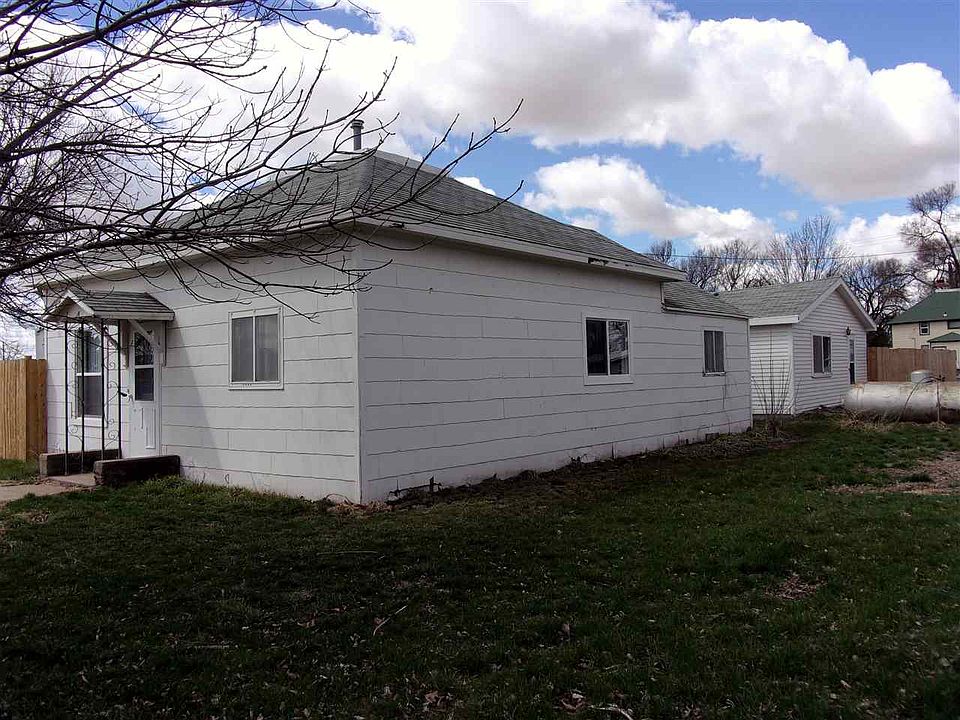 1st image of 302 S Ames Ave