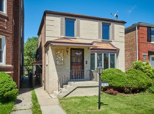10136 S Rhodes Ave, Chicago, IL 60628