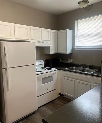 3rd image of 1428 Numa St