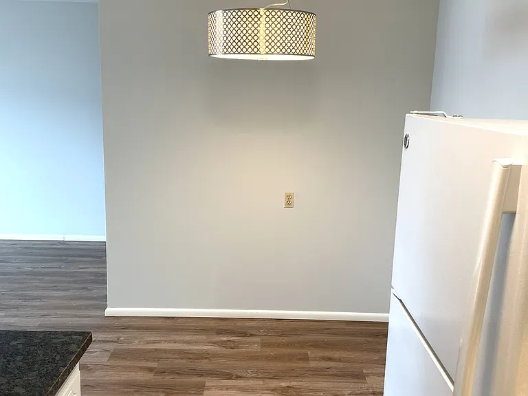 Maple Commons Apartments — Photo 20