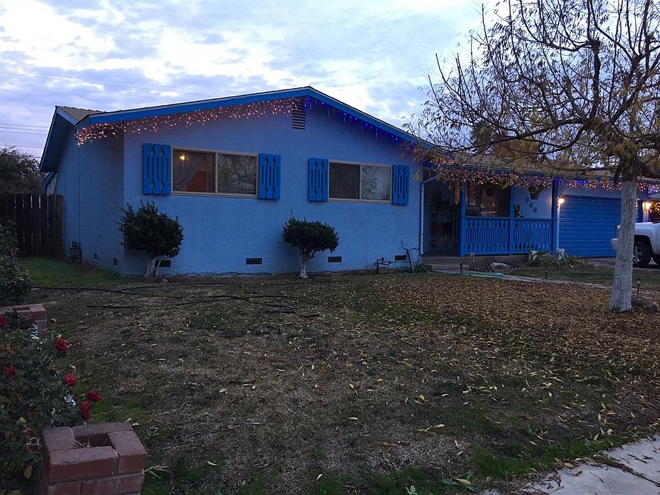 1st image of 666 N Acacia St