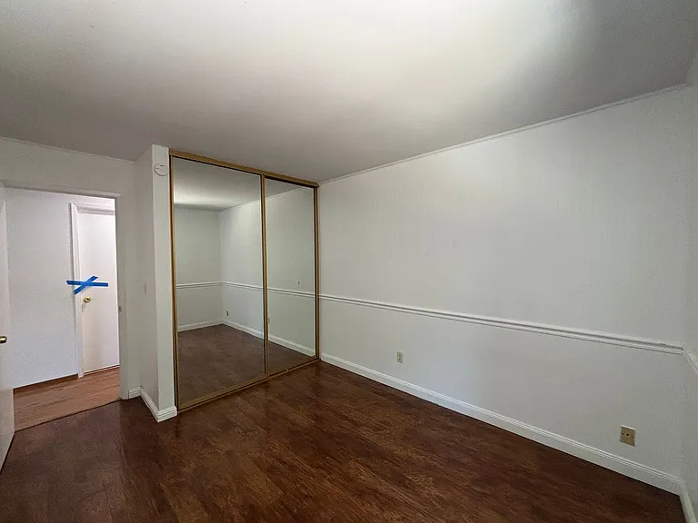 2102 California Dr — Photo 25