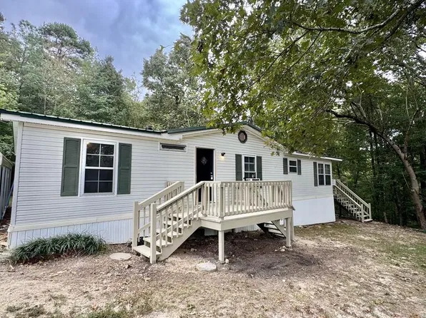 1611 Flat Branch Rd, Tunnel Hill, GA 30755