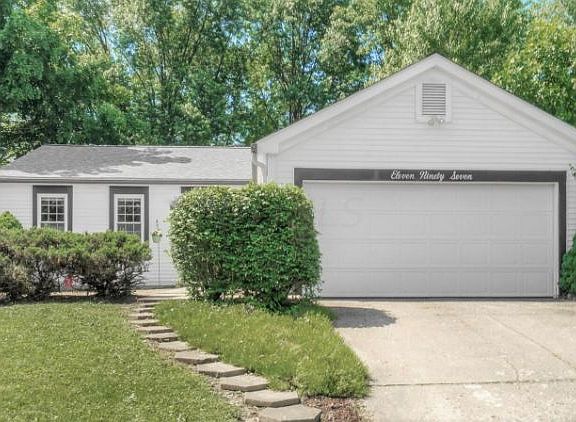 3rd image of 1197 Tillicum Dr