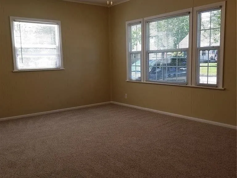 521 Koch Ave — Photo 17