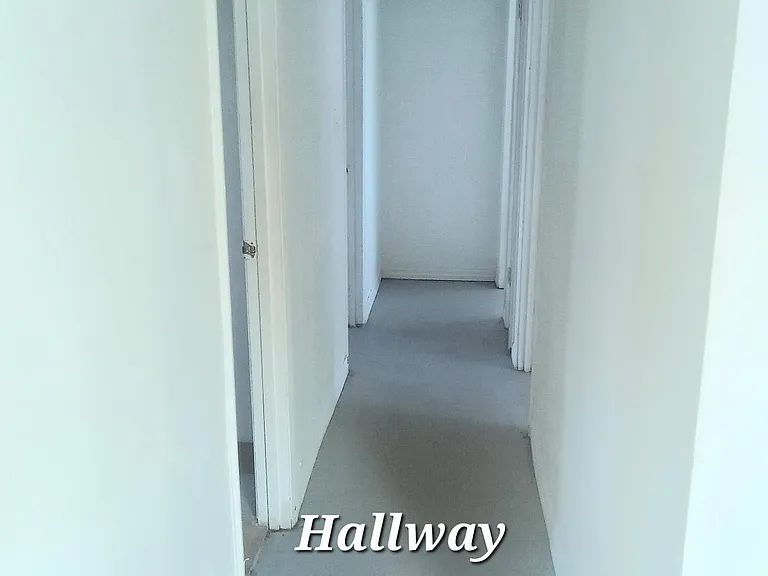 300 Joe Hilton St — Photo 7