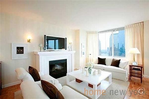1st image of 101 Barclay St Lbby 1
