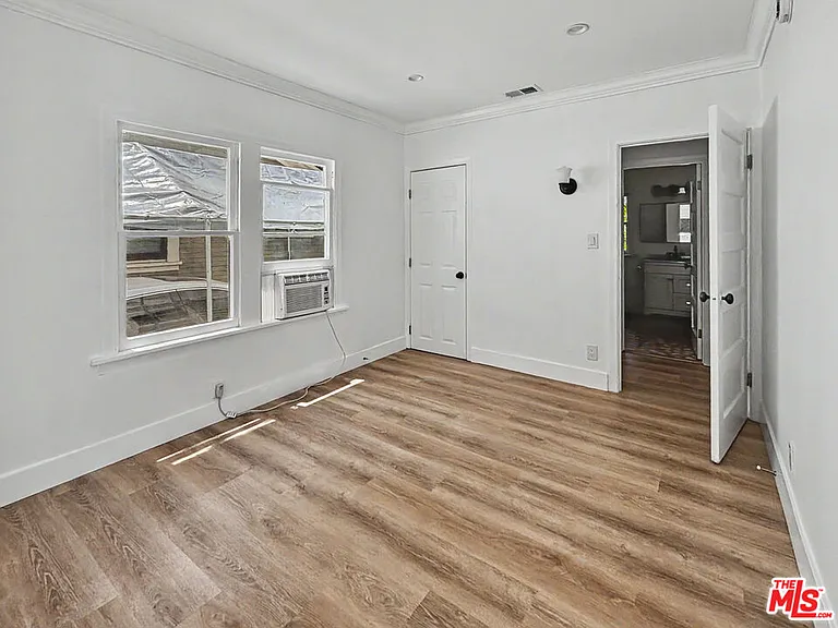 2139 Holly Dr — Photo 12