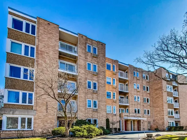 1333 Maple Ave APT 3A, Evanston, IL 60201