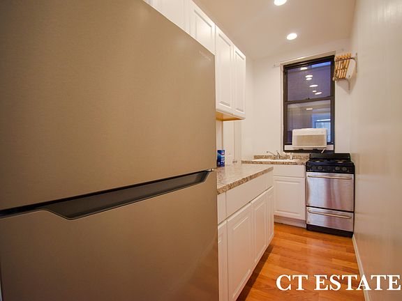 4th image of 793 Franklin Ave APT 2C