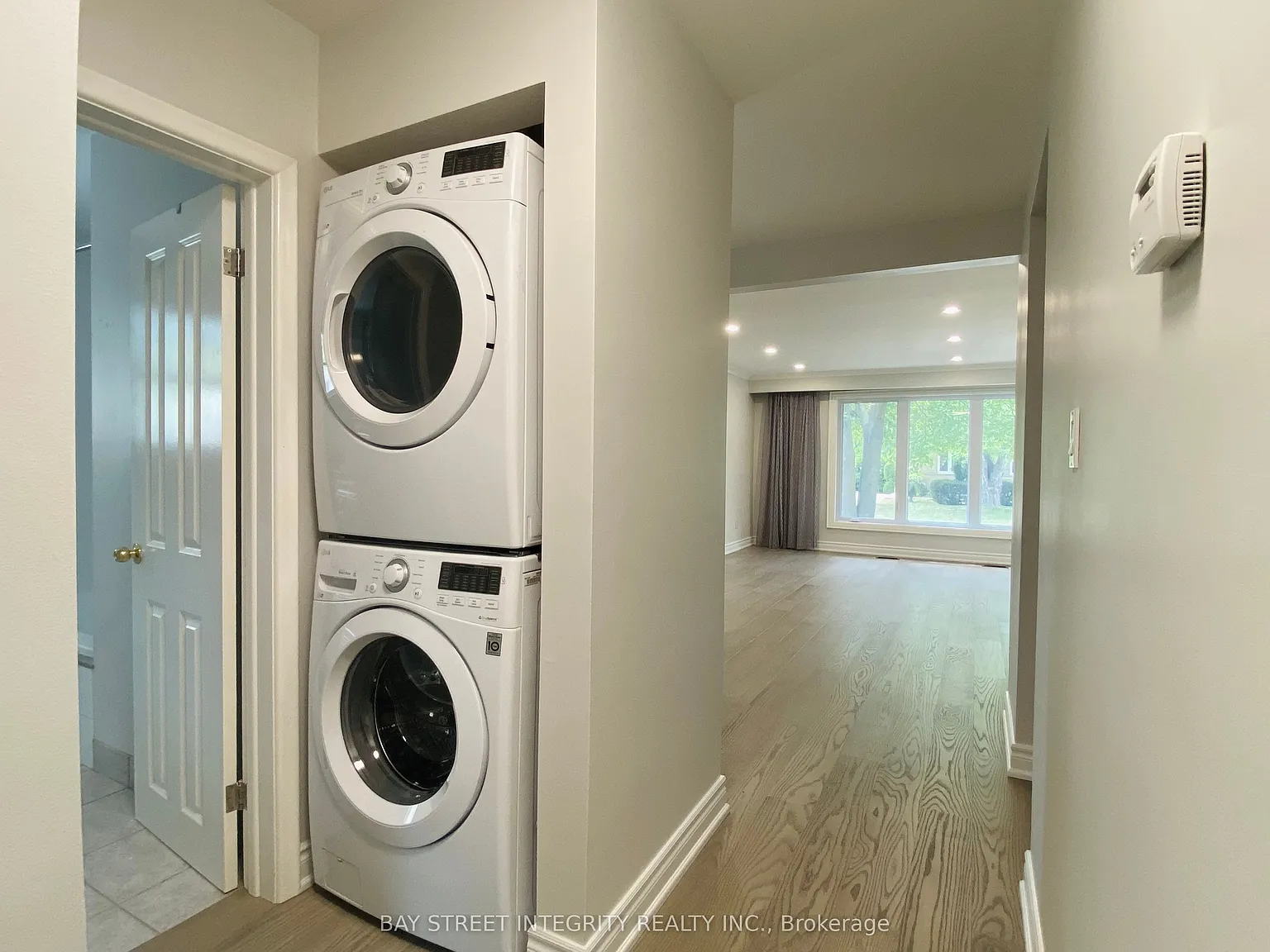 4 bed, $3,300 — Photo 4