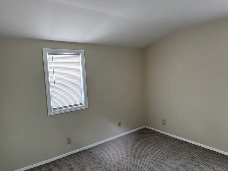 97 Locust Park — Photo 26