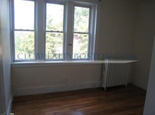 62 Egmont St APT 3, Brookline, MA 02446