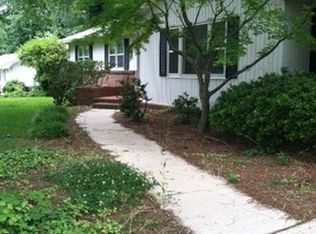 2448 Greenwich Rd, Winston Salem, NC 27104