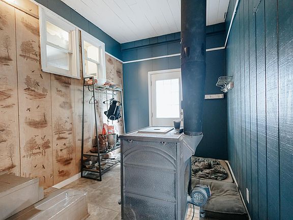 4th image of 891 Clutter Rd