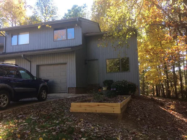 4325 Hunters Club Dr, Raleigh, NC 27606